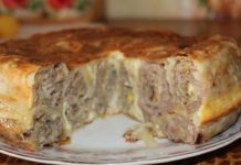 Megtöltötte a tortilla lapot, hihetetlen mi lett belőle! Nem ettem még ennél finomabbat!
